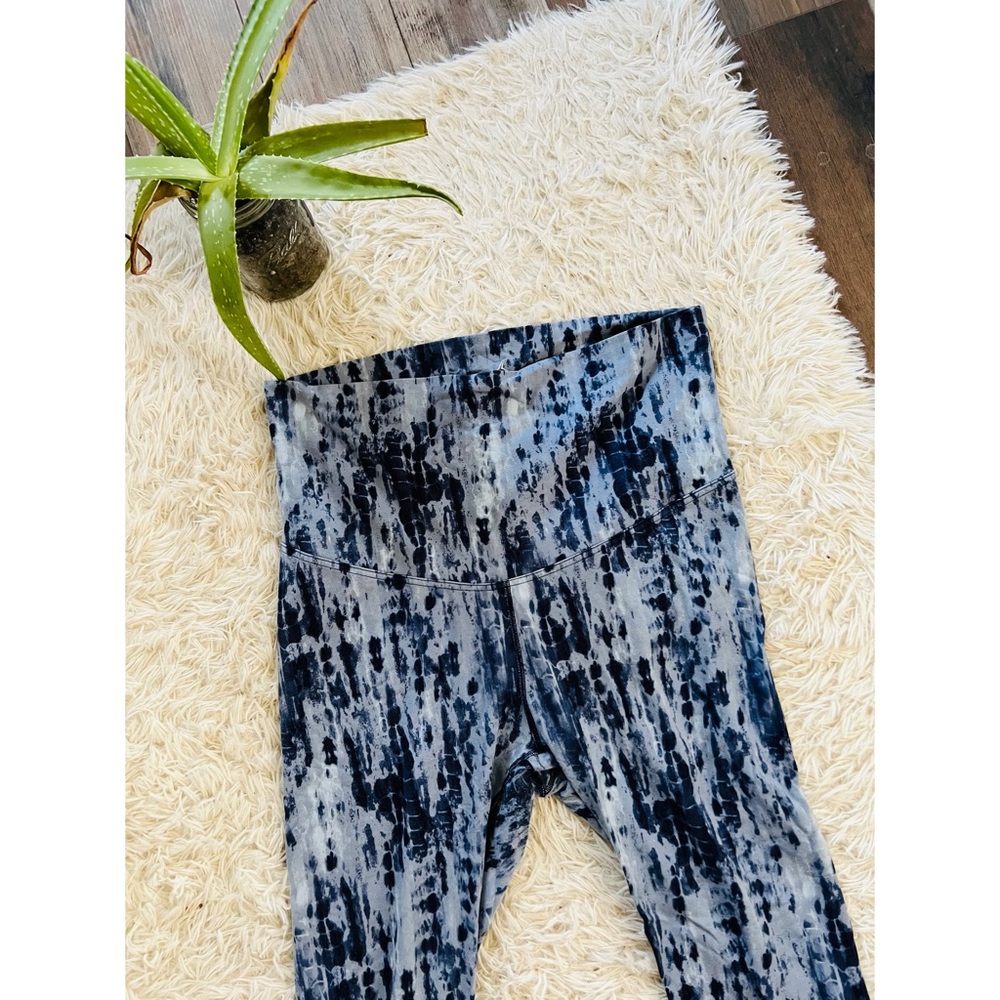 NWOT Old Navy Maternity Pants